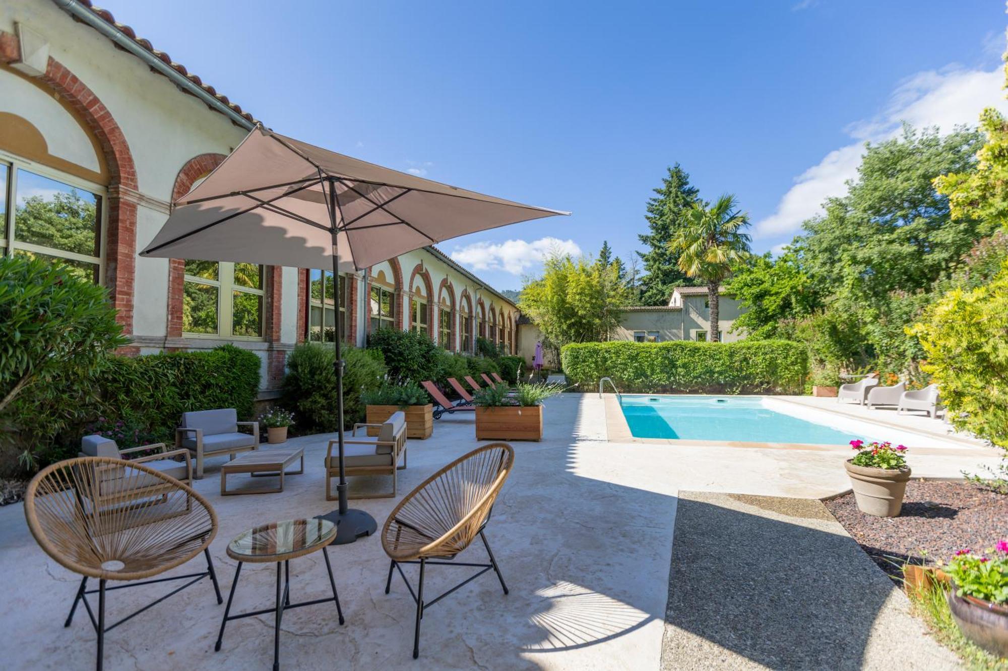 Hotel Les Bellugues Saint-Jean-du-Gard Extérieur photo