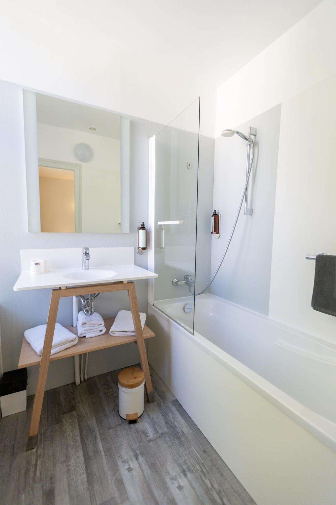 Hotel Les Bellugues Saint-Jean-du-Gard Extérieur photo