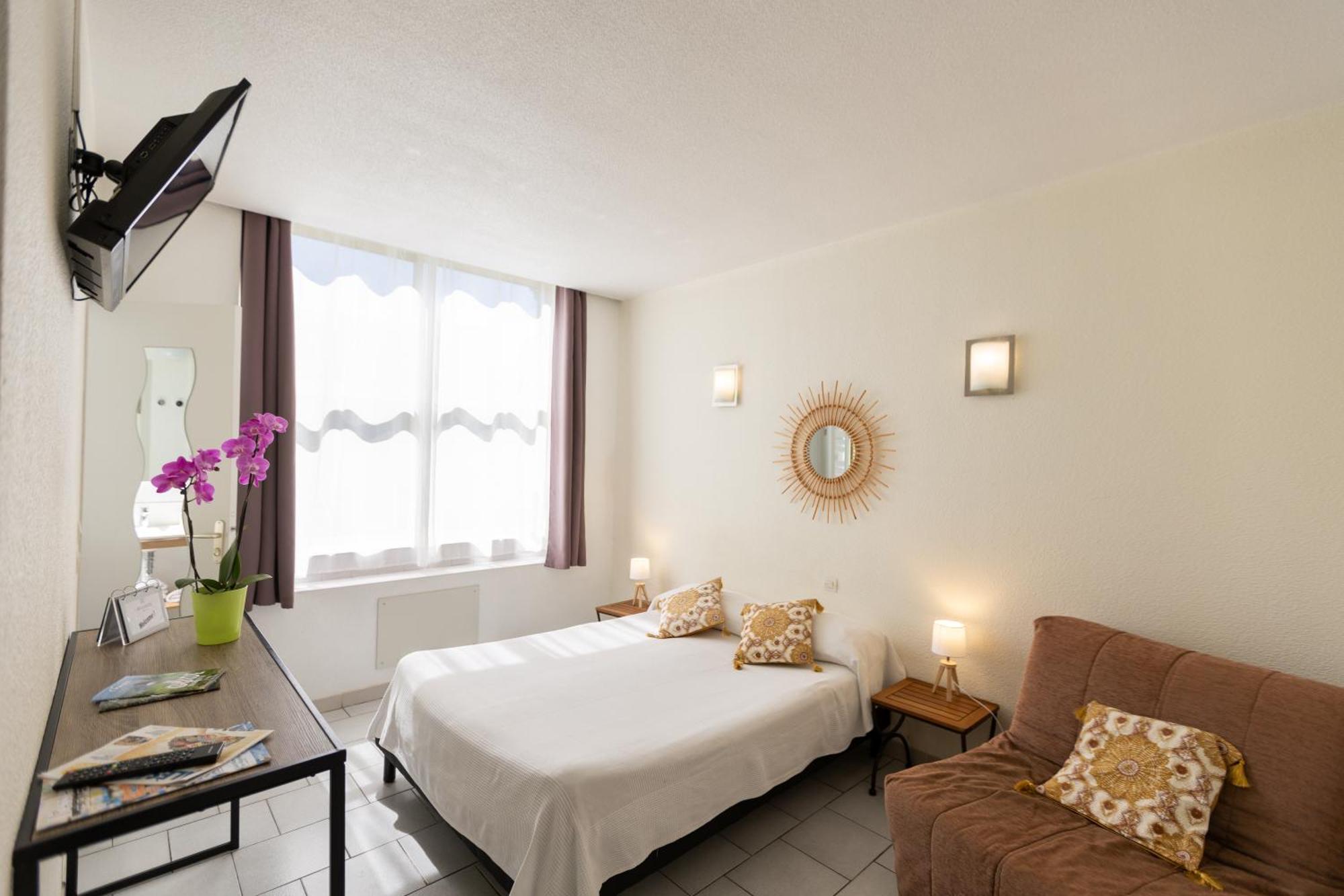 Hotel Les Bellugues Saint-Jean-du-Gard Extérieur photo