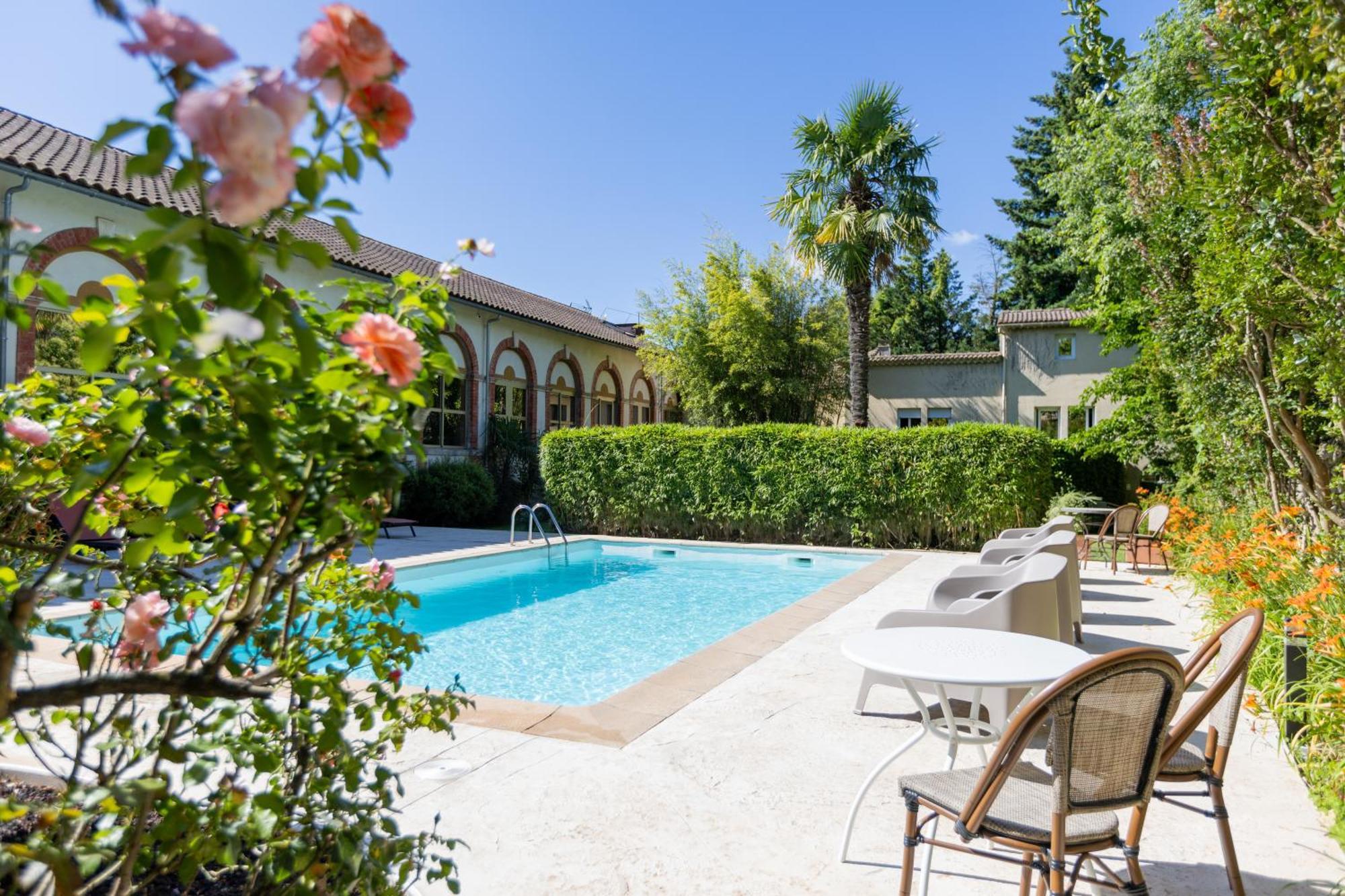 Hotel Les Bellugues Saint-Jean-du-Gard Extérieur photo