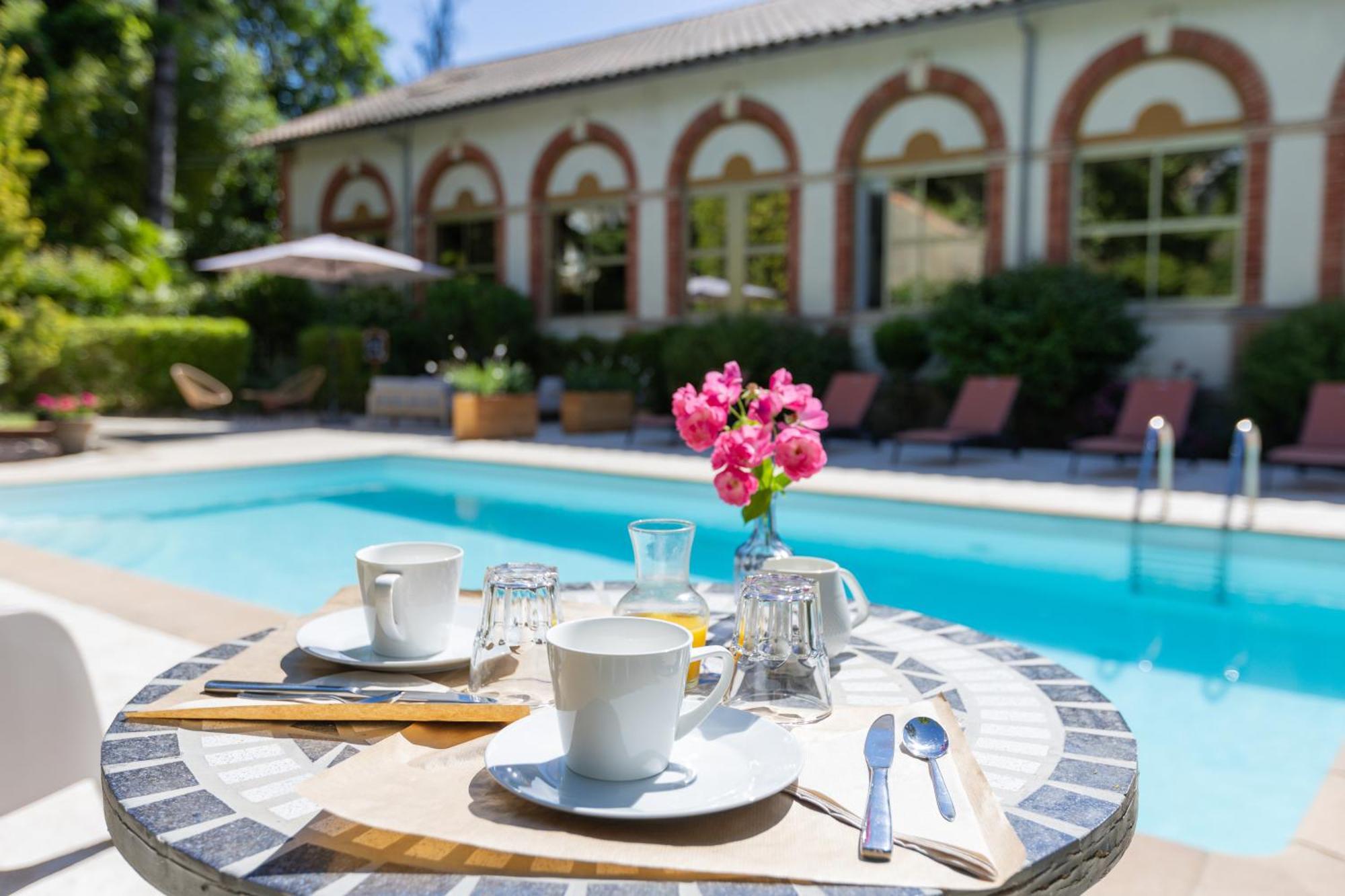 Hotel Les Bellugues Saint-Jean-du-Gard Extérieur photo