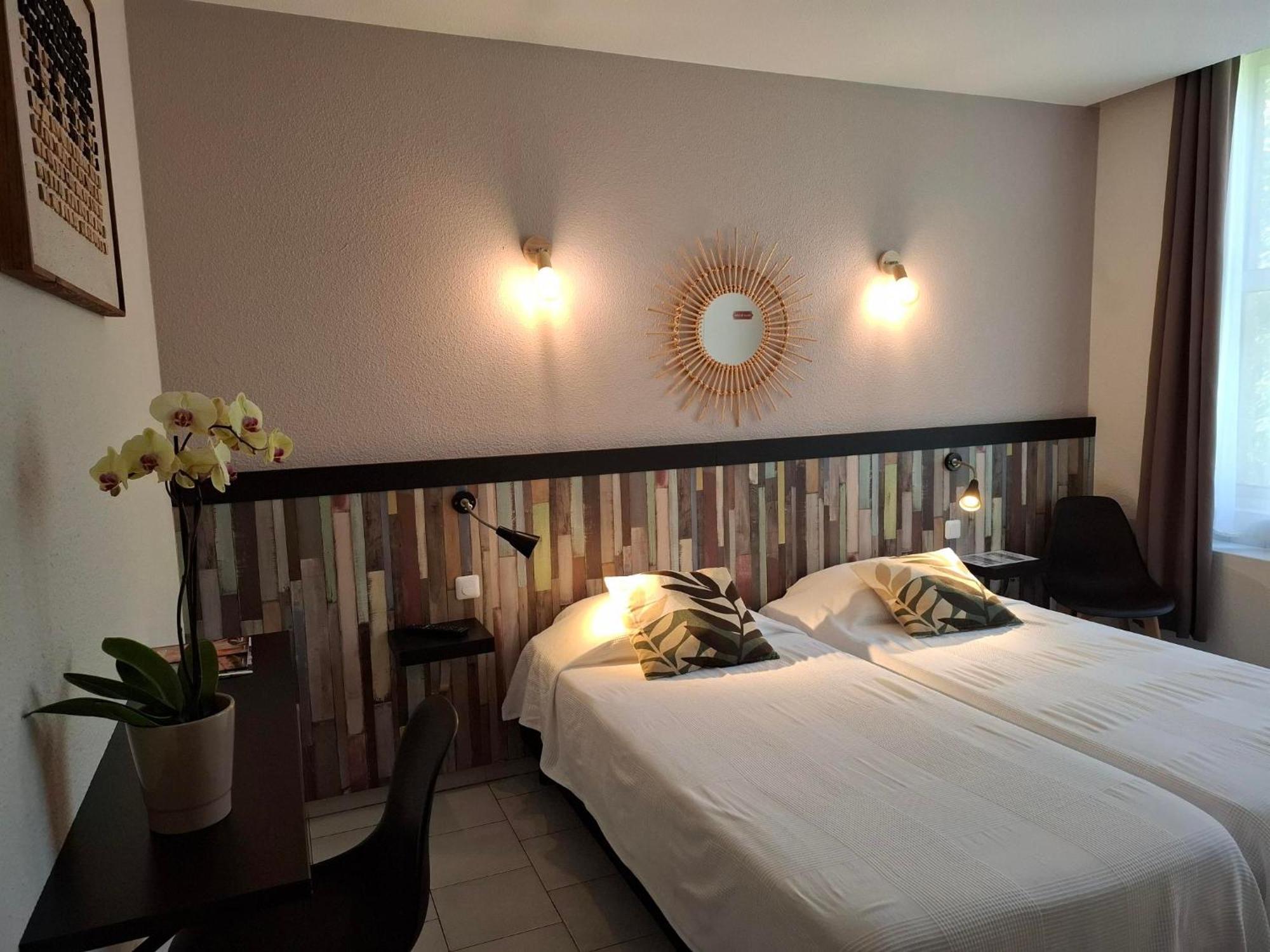 Hotel Les Bellugues Saint-Jean-du-Gard Extérieur photo
