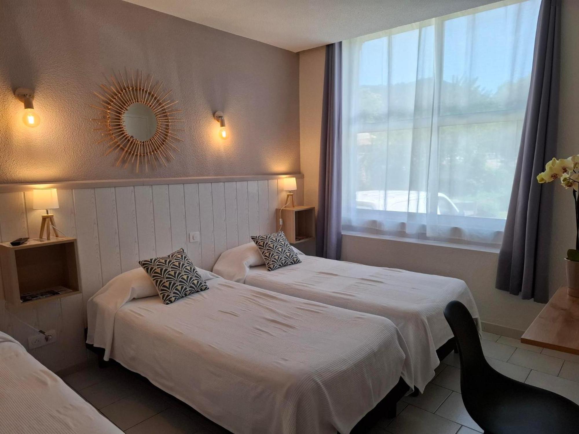 Hotel Les Bellugues Saint-Jean-du-Gard Extérieur photo